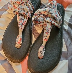 Sanuk sandals